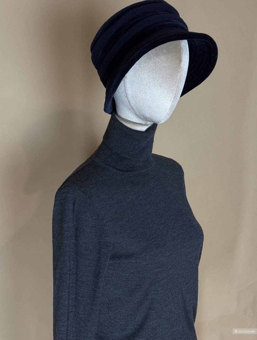 Водолазка uniqlo размер -S,M