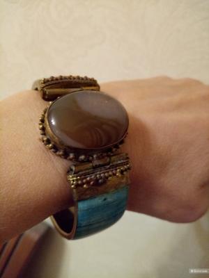 Винтажный браслет Старая Индия с агатом, диаметр 7 см