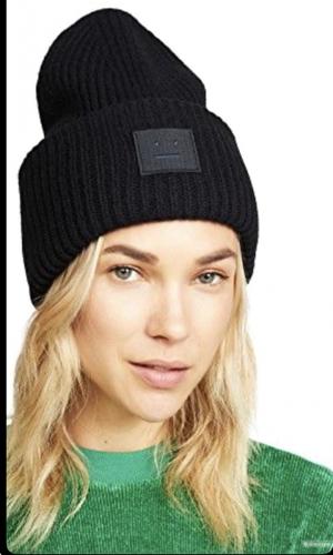 Шапка Acne studios размер 56