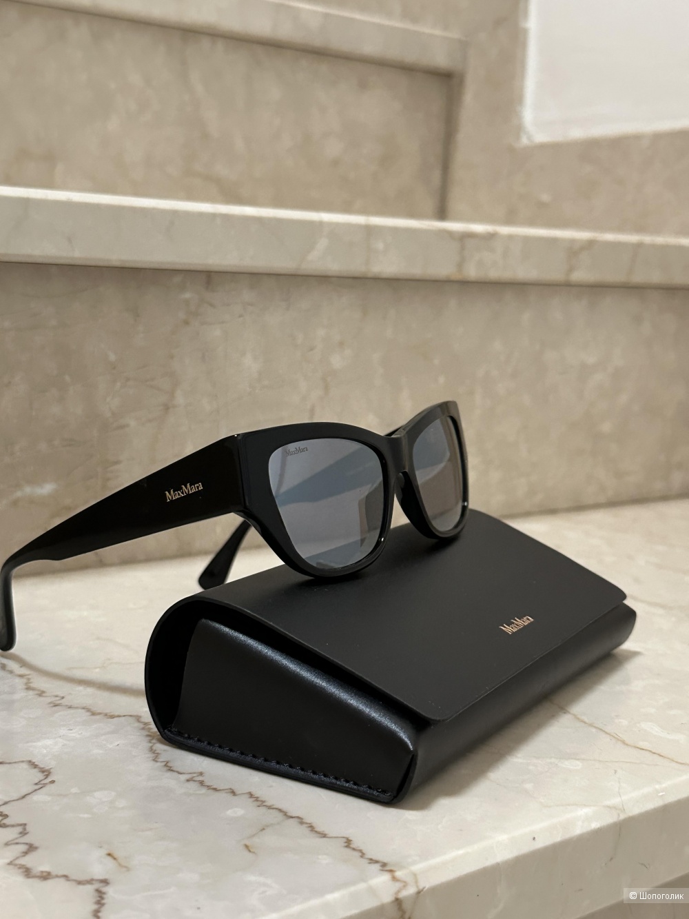 Солнцезащитные очки Max Mara
