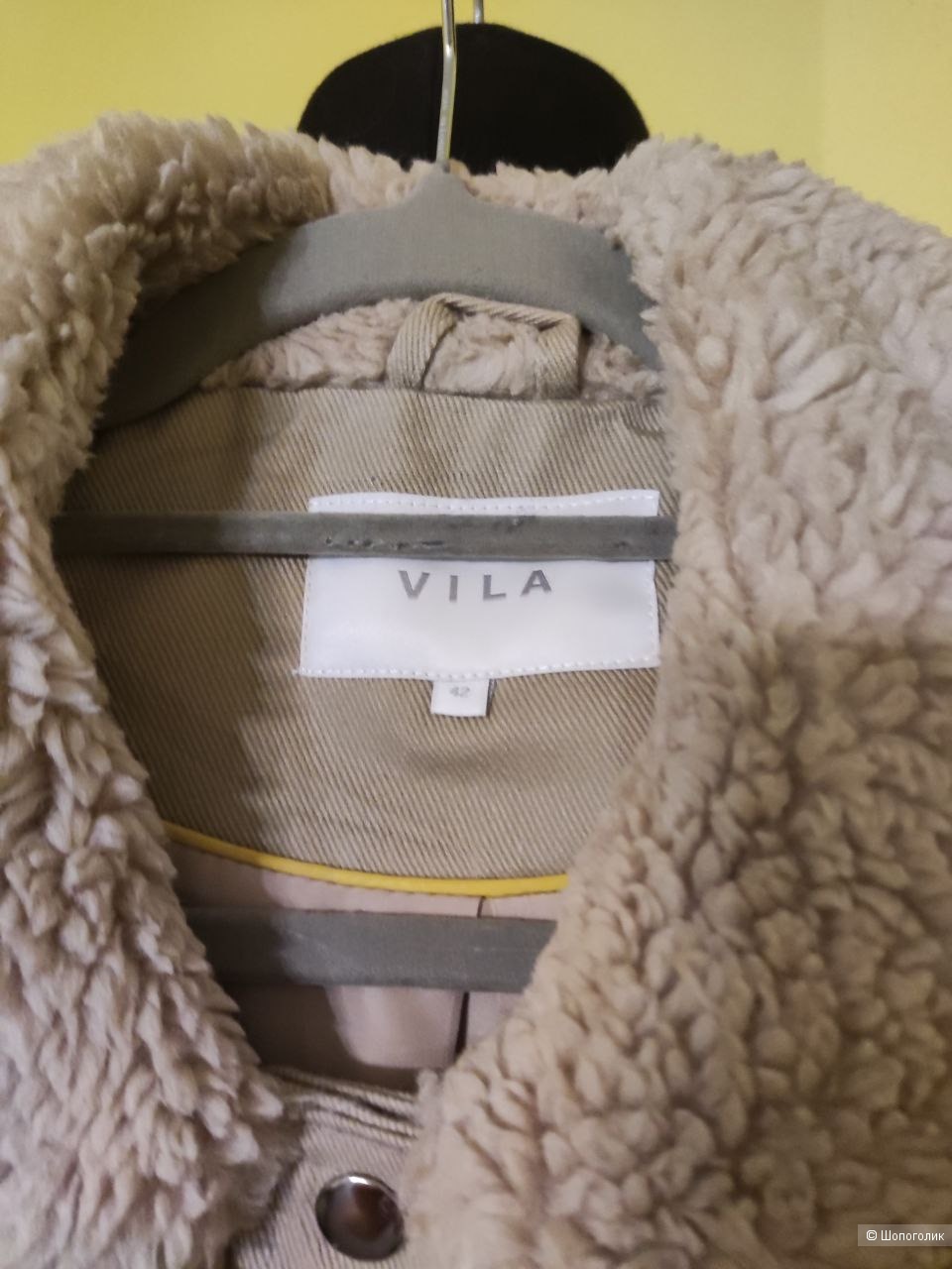 Куртка из экомеха Vila, размер L.