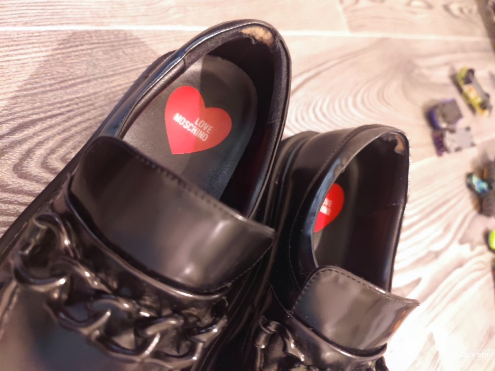 Лоферы Moschino 38