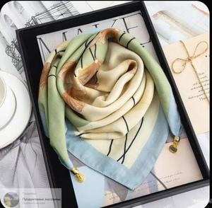 Платок no name 70*70