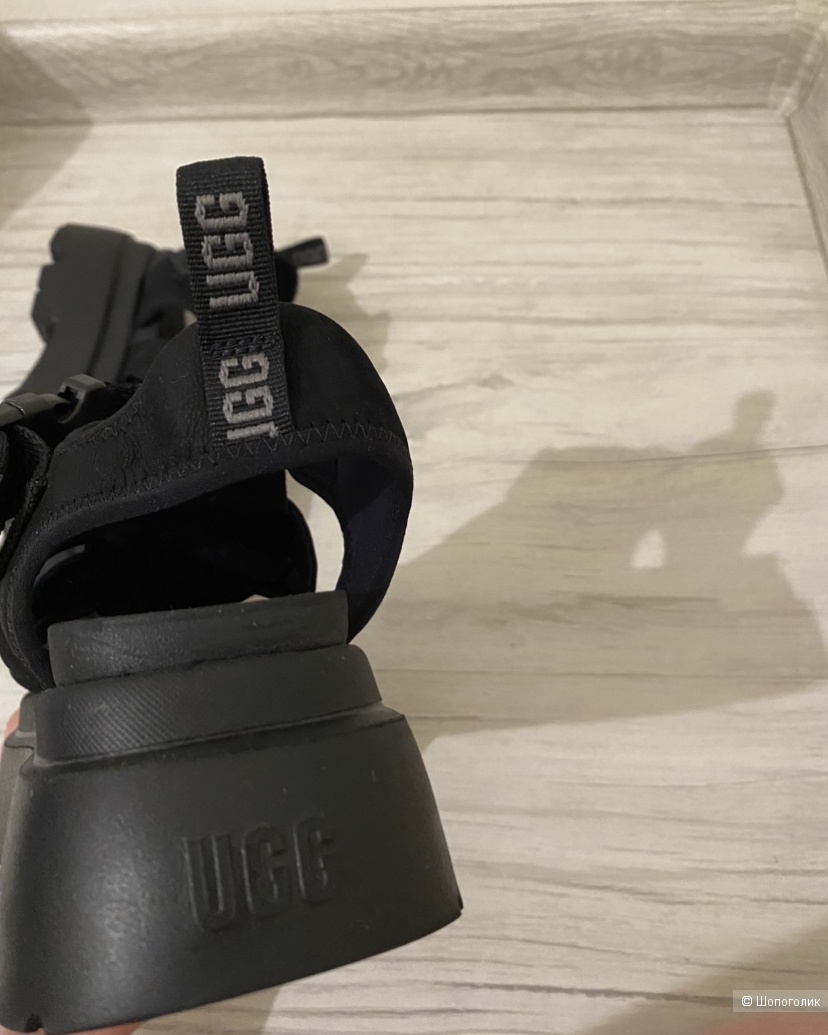 Сандалии UGG eur 37