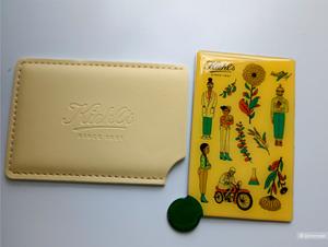 Карманное зеркало  Kiehl's